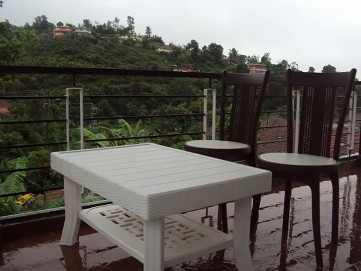Silent De Coorg Apartment มาดิเครี ภายนอก รูปภาพ